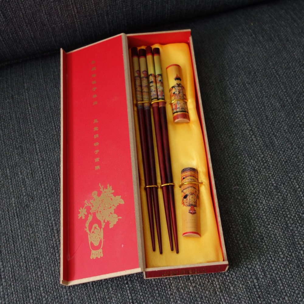 Fancy Wooden Chop Sticks with Fancy Wooden Rests *In Box-Never Used*